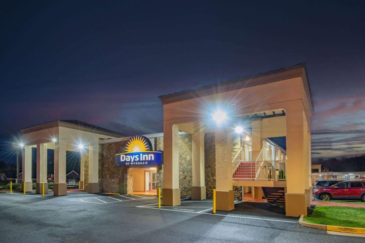 Days Inn By Wyndham Charlottesville/University Area Kültér fotó
