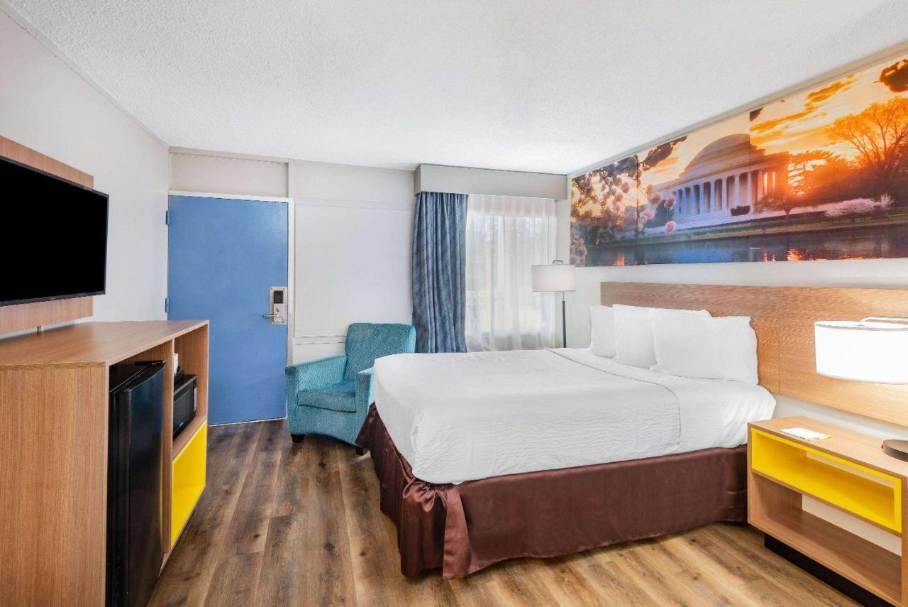 Days Inn By Wyndham Charlottesville/University Area Kültér fotó
